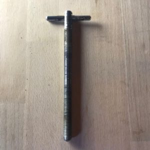 Bassdrum pedaal stelschroef