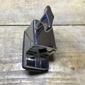 Tom bracket